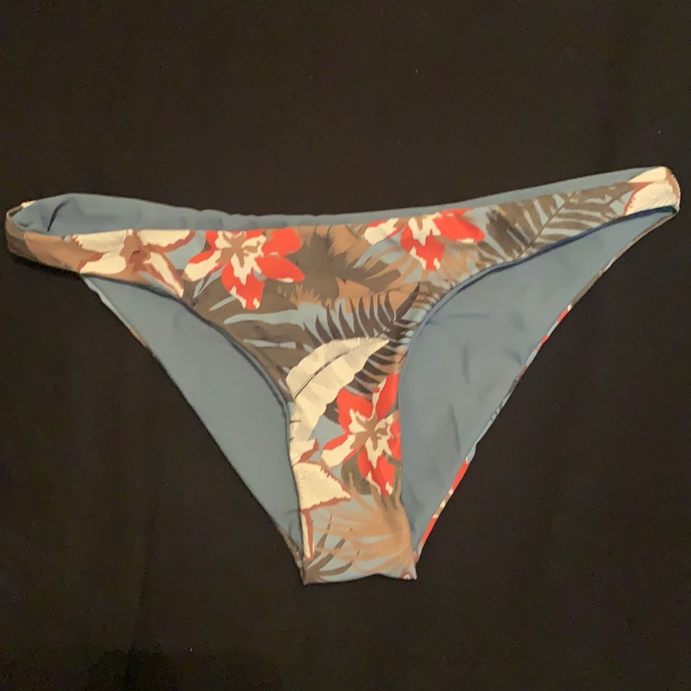 Reversible bikini bottom. Never worn